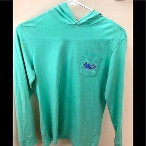 Vineyard Vine long sleeve w hoodie